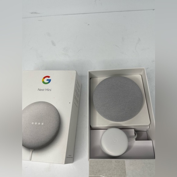 Google Nest Mini 2nd Generation Smart Speaker with Google Assistant - Picture 7 of 11